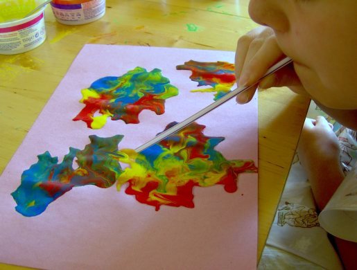 Things to make and do - art: Blow Painting